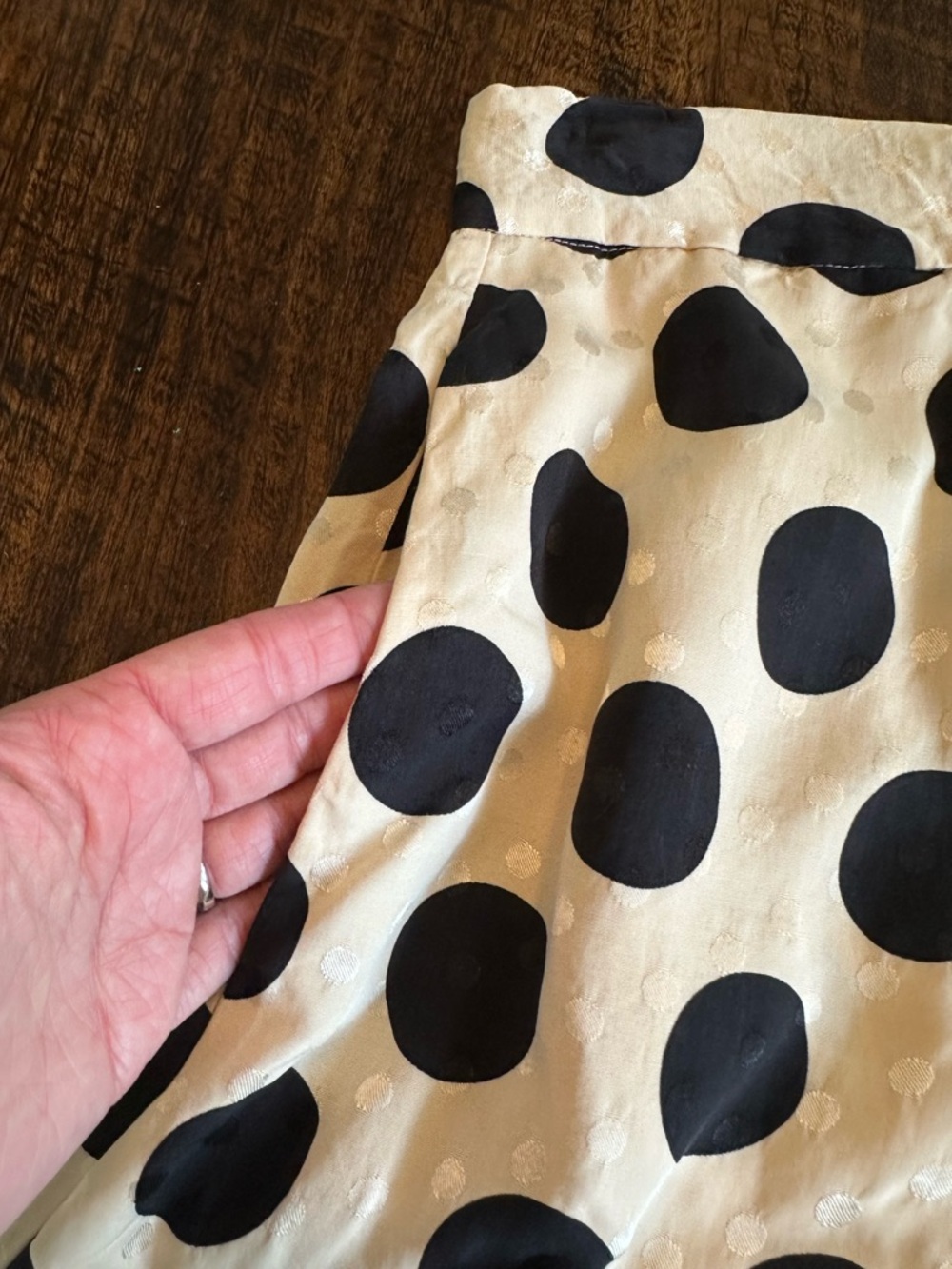 Zara Black Polka Dot Wide Leg Pants on Beige - Picture 6 of 11